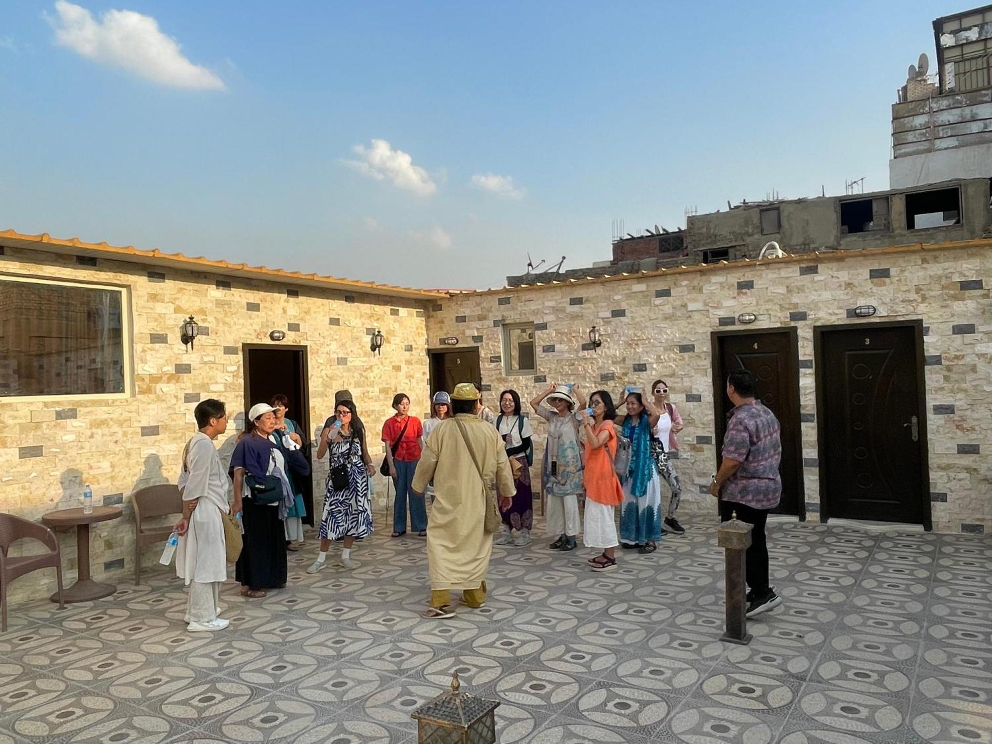 Sphinx Palace Pyramids View Inn Kafret el-Gabal المظهر الخارجي الصورة